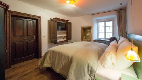 Romantik Hotel Meisenheimer Hof 10.0km von Oberndorf entfernt