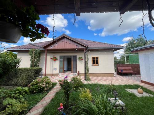 A szálláshely kívülről, Casa Bunicii in Humulești