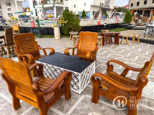 Restaurante, The White House Events & More in Koforidua