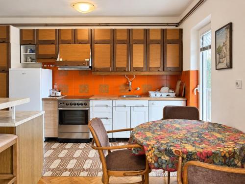Golden Bay Apartment in Kotor