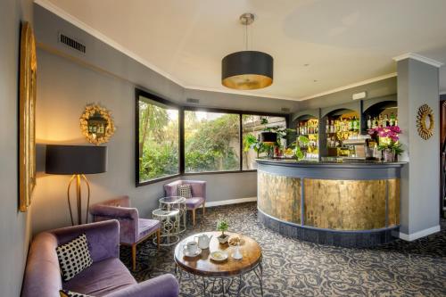 Pub/Lounge, Hotel Fenix in Nomentano
