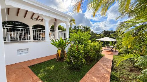 VILLA VANILLE 4 CHAMBRES Exceptionnelle !!! in Petit-Bourg