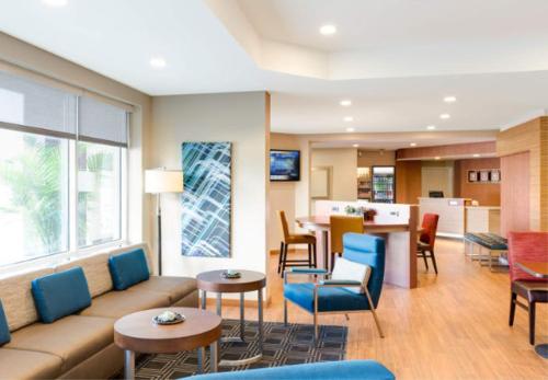 TownePlace Suites by MarriottDetroit Canton - image 3