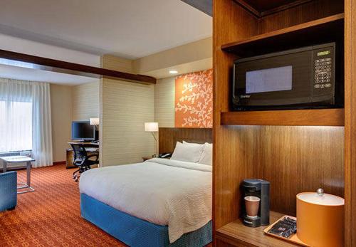 Fairfield Inn & Suites by Marriott Detroit Canton