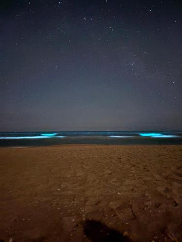 Hermosa casa a metros de la playa en la Esmeralda Rocha in La Esmeralda