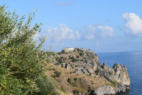 Akropolis Studios - image 11