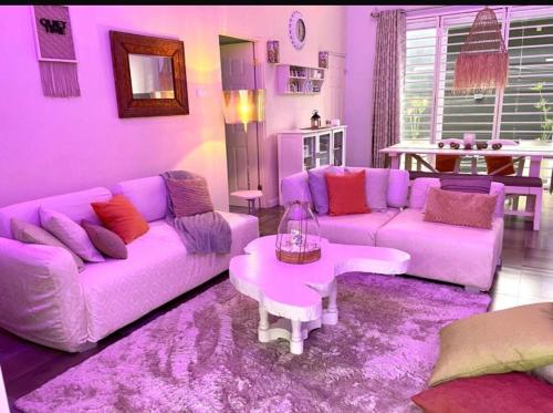 Sherra's Tropical Retreat in זנדריג'