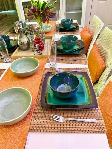 Sherra's Tropical Retreat in זנדריג'
