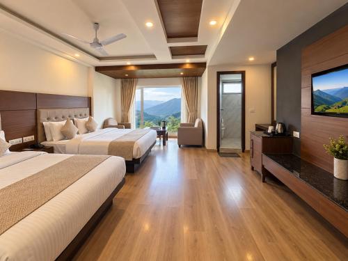 The Ambika Palace near Mall Road Mussoorie with Parking in Mussoorie