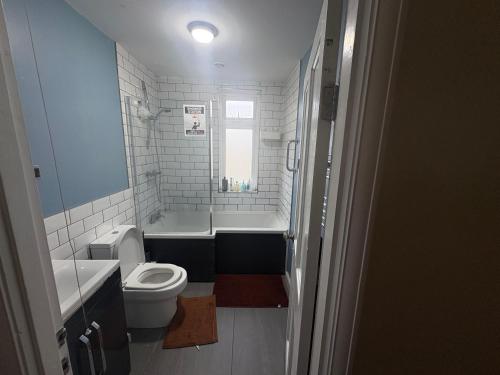 Private Lovely double bedroom 5