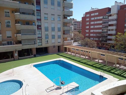10-Minute Walk to Beach | Pool & Parking
