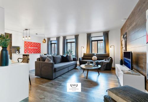 2 bedrooms, 5 beds