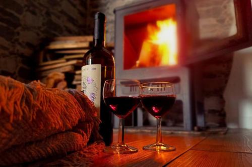 Refugio con chimenea y vistas al Montseny