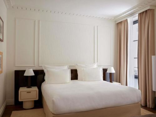 Double or twin room, deluxe