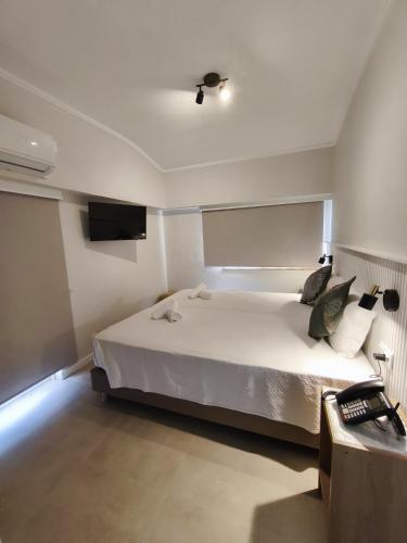 Double or twin room, deluxe, ocean view