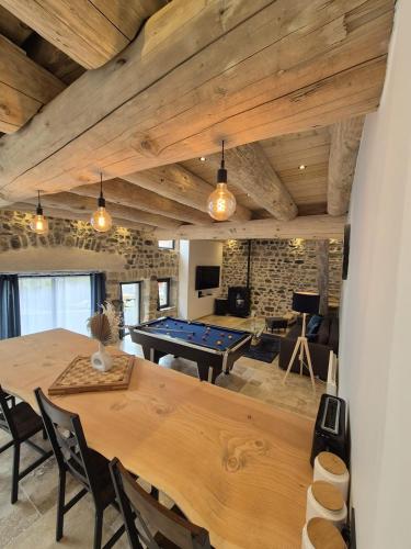 La Grange Des 3 Puys in Olloix