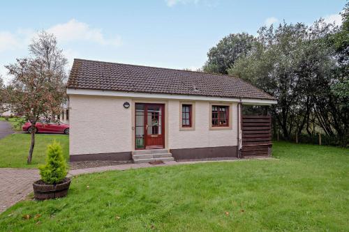 Exterior view, Host and Stay - Lodge 8 in New Dailly