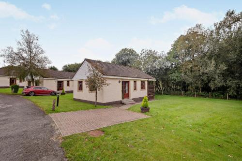 Exterior view, Host and Stay - Lodge 8 in New Dailly