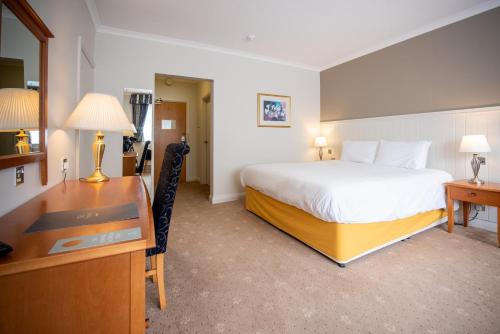 Tiverton Hotel Lounge & Venue