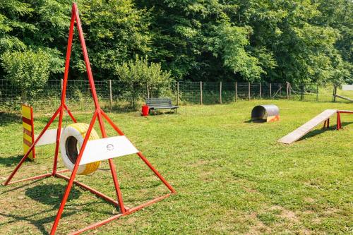 Játszótér, Loft della Perpetua, di Casa Bernardi fuga romantica con Area Cani in Montagnaga Di Pine