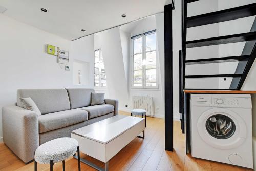 Charming apt with ac -Rue des Archives- le marais 2