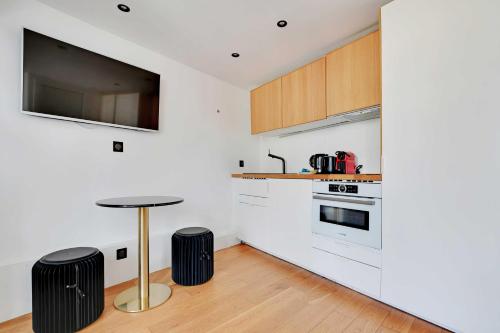 Charming apt with ac -Rue des Archives- le marais 3