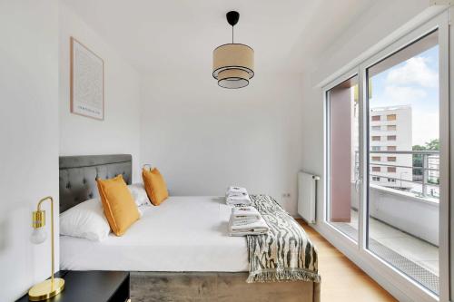 Chic Duplex with Rooftop -3BD-6P- Nogent-sur-Marne in Nogent-sur-Marne