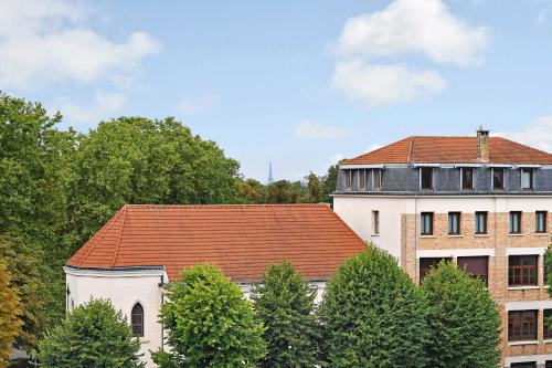Chic Duplex with Rooftop -3BD-6P- Nogent-sur-Marne in Nogent-sur-Marne