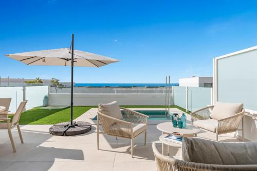 Zenity Azure Sunshine Apartment