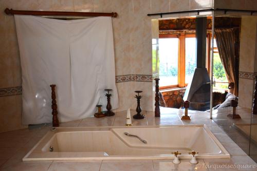 La Montagne Guest Lodge Room Type - Deluxe King Suite