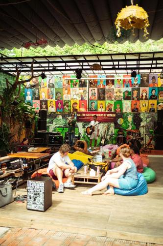SECRET GARDEN Hostel - WANDERNEST Cat Ba in Cat Ba Island