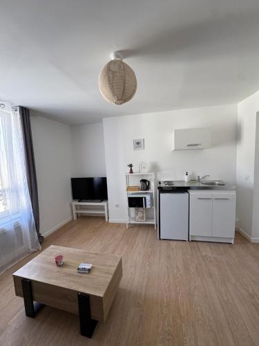 Le Pique - logement neuf et équipé centre ville - Location saisonnière - Château-Thierry