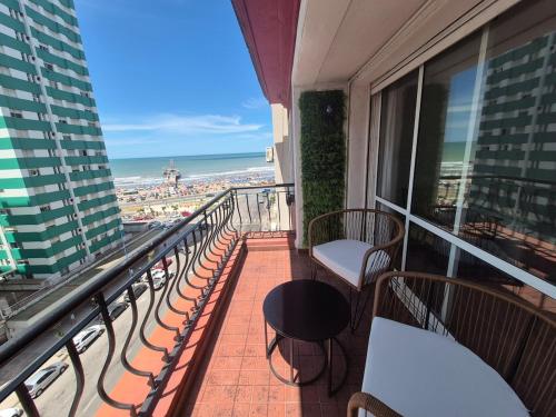 Apartment with an ocean view
