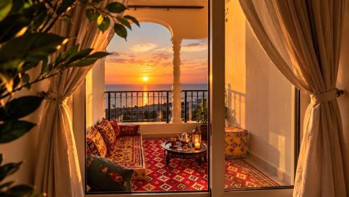 Authentic Arabian Viva Bahria T29 -STUDIO with BALCONY -Free&Private Beach Access in The Pearl
