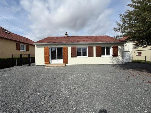 La Provence pour 6 personnes - Location saisonnière - Cosne-Cours-sur-Loire
