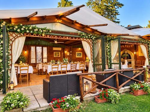 ห้องอาหาร, Agriturismo Comparone Casavecchia in ชิตตา ดิ กาสเทลโล