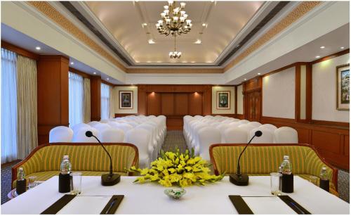 Fortune Landmark, Ahmedabad - Member ITC's Hotel Group