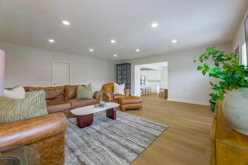 Near City of Hope Hospital, Newly Renovated Home in Duarte (CA)