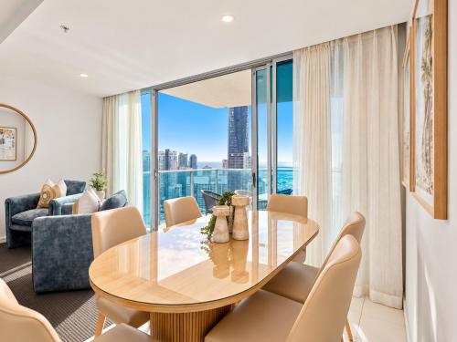 Number 1 H Residences - WiFi, Parking & More by Gold Coast Holidays 2