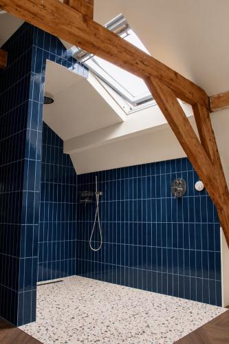 Shower, De Veensezolder in Veenendaal