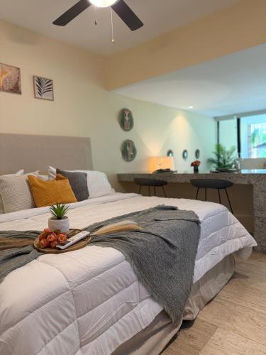 Syrena Studio Living Beach, Dining and Nightlife