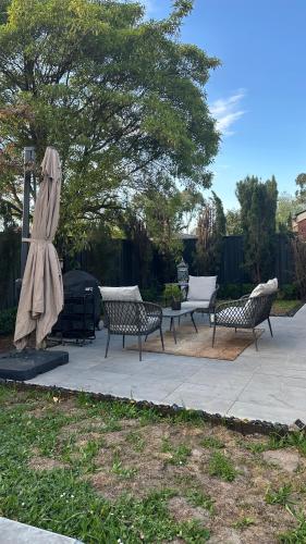 Donvale House 15KM to CBD 3 Bed rooms in Mitcham