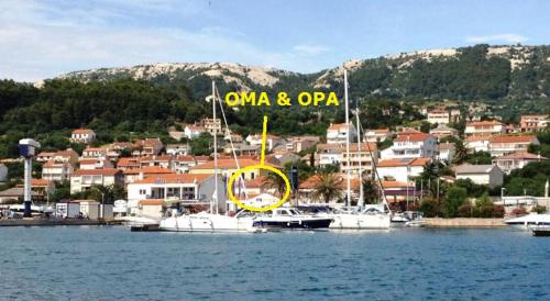  Apartaments Oma & Opa, Pension in Rab