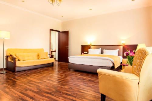 Greguar Hotel - image 14