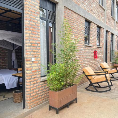 The Handcrafted Hotel by Azizi Life in Gitarama