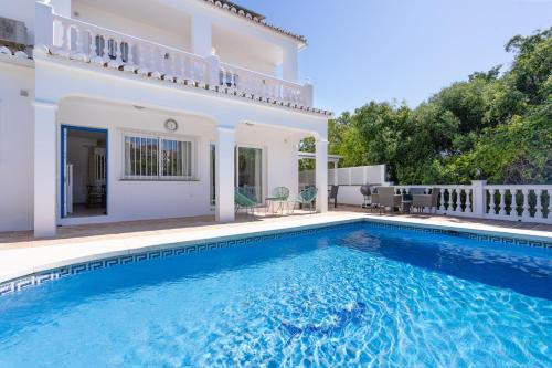 Villa Blue Skies- Calahonda