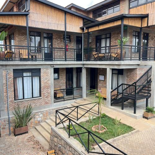 The Handcrafted Hotel by Azizi Life in Gitarama