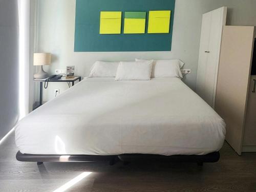 1 queen bed