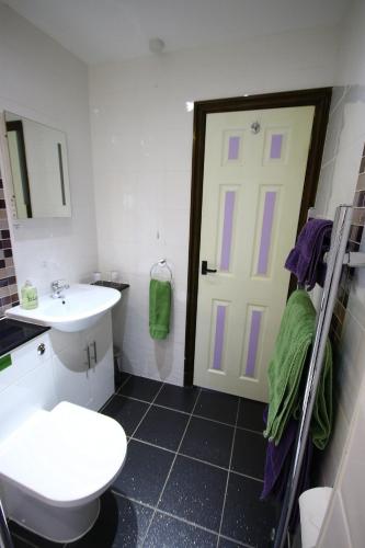 Eagles Guest House - image 2
