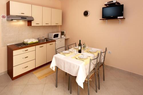 Apartment Brijuni - image 6